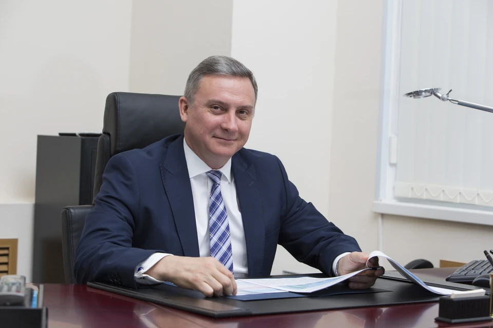 Руководитель Федерального агентства связи Олег Геннадьевич Духовницкий.