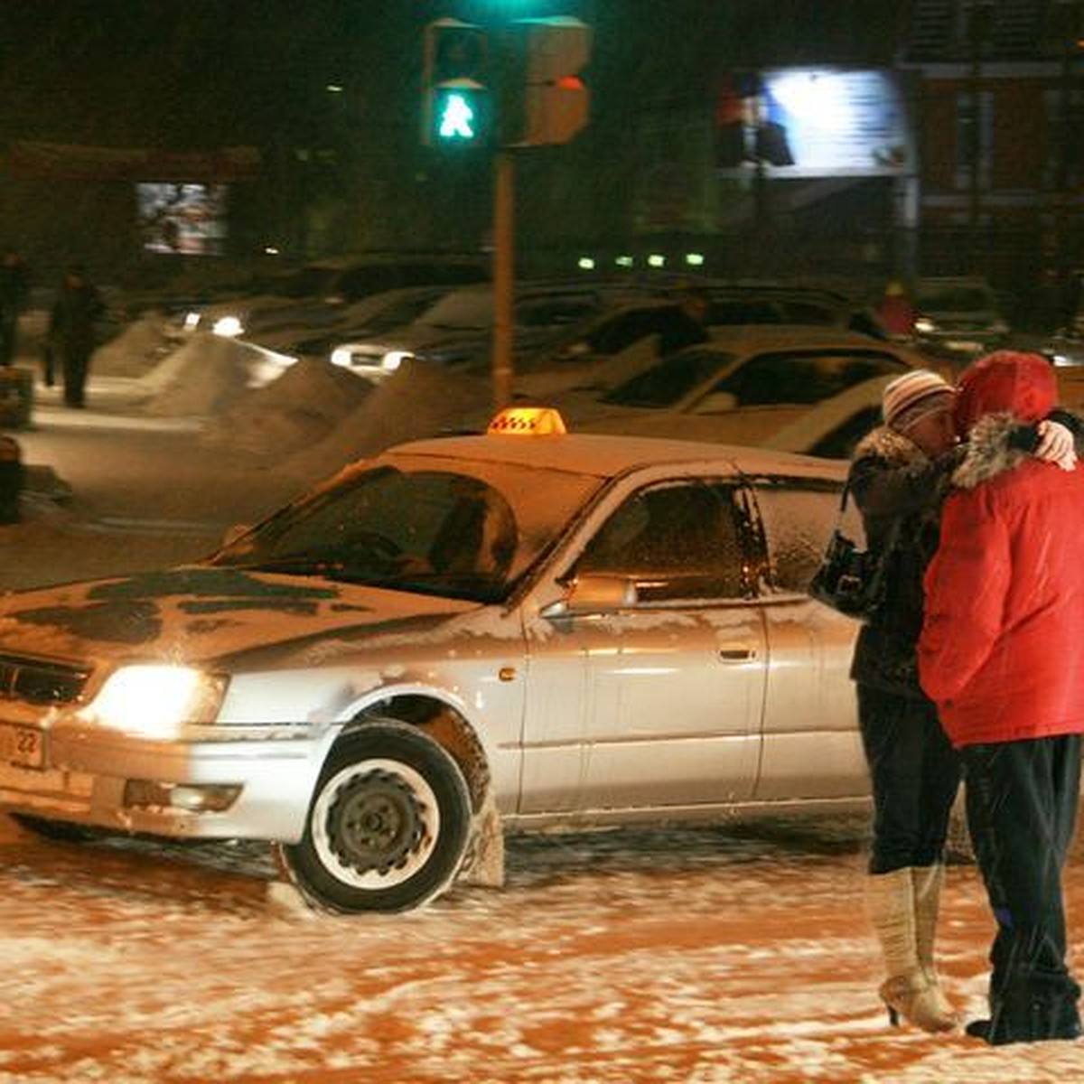 Как изменится стоимость такси в новогодние праздники - KP.RU