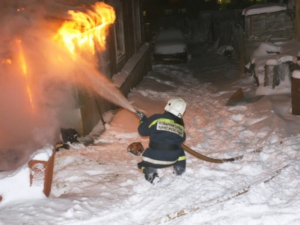 Во время пожара мужчина находился в состоянии алкогольного опьянения и крепко спал. Фото: www.nao24.ru