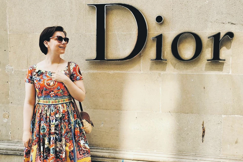 На Татьяне - сарафанчик от Dolce&Gabbana за 200 тысяч рублей. Фото: instagram.com/bruhunova