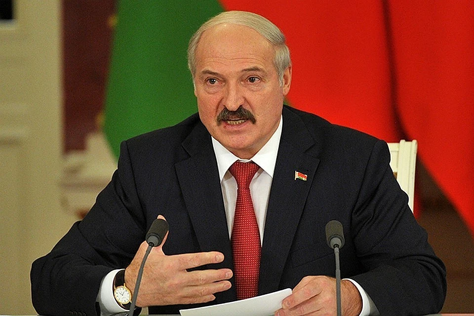 Лукашенко не стал отрицать, что Белоруссия поставляет топливо Украине