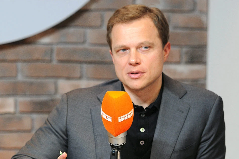 Руководитель департамента транспорта Москвы Максим Ликсутов в прямом эфире радио `Комсомольская правда`.