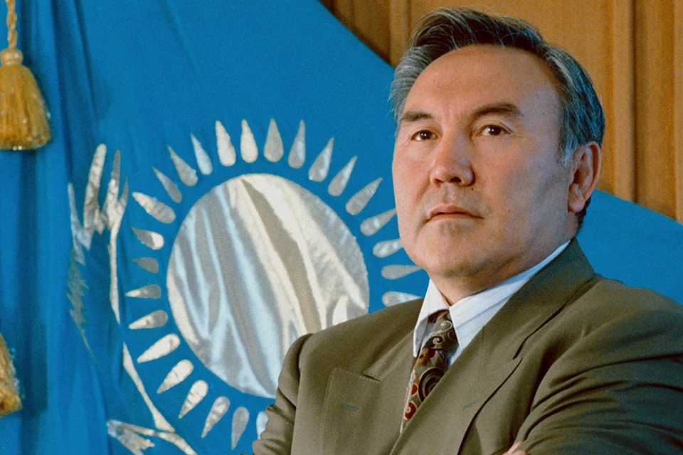 Президент Казахстана Нурсултан Назарбаев в 1992 году. Фото И. Будневича, Анатолия Устиненко (КАЗТАГ - ИТАР-ТАСС).