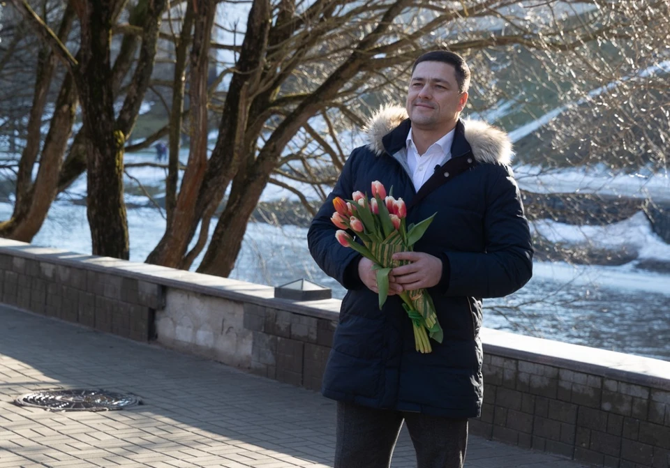 Михаил Ведерников обратился к всем женщинам Псковской области с поздравлением.