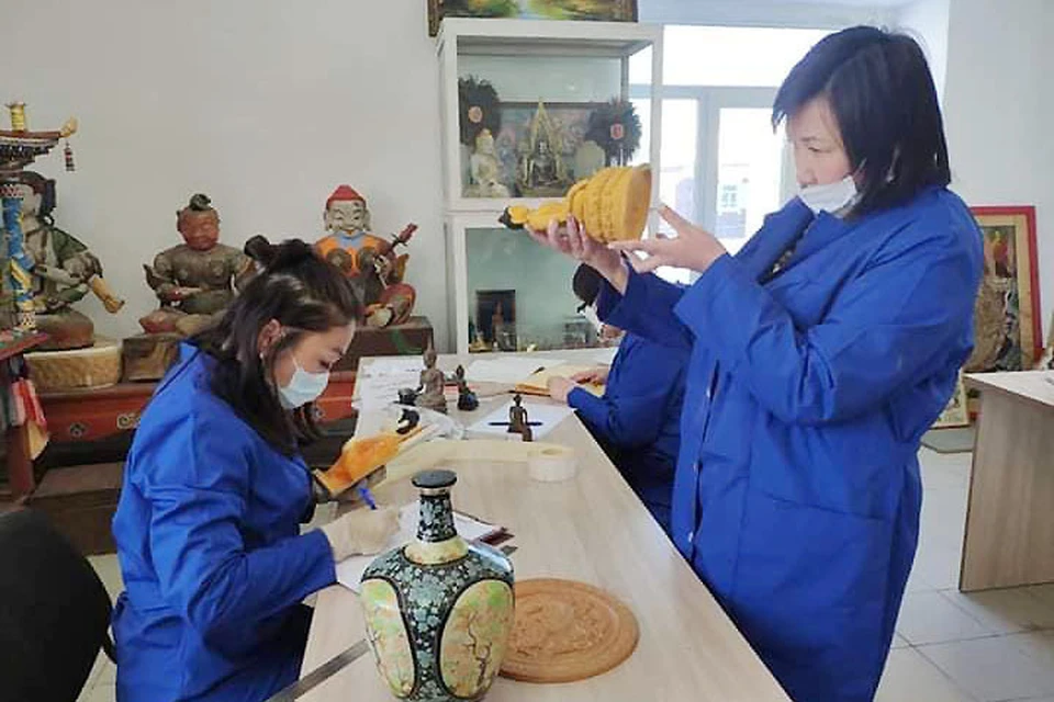 Начало восстановления коллекции музея Иволгинского дацана положено. Фото предоставлено Иволгинским дацаном Буддийской традиционной Сангхи России.