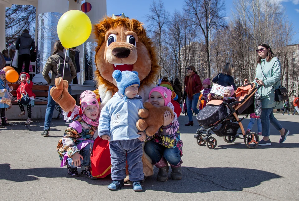 Куда сходить с детьми в перми. Куда сходить погулять в Перми. Где погулять с детьми в Перми. Куда сходить с ребенком в Перми.