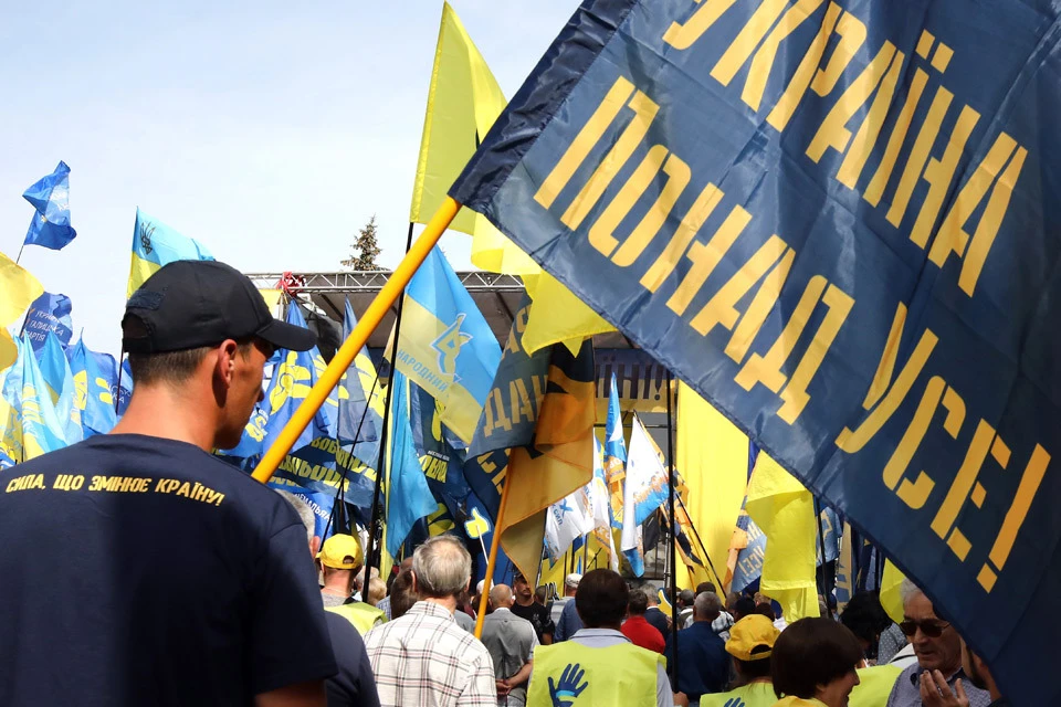 В США заявили, что готовы работать с любым победителем украинских выборов.