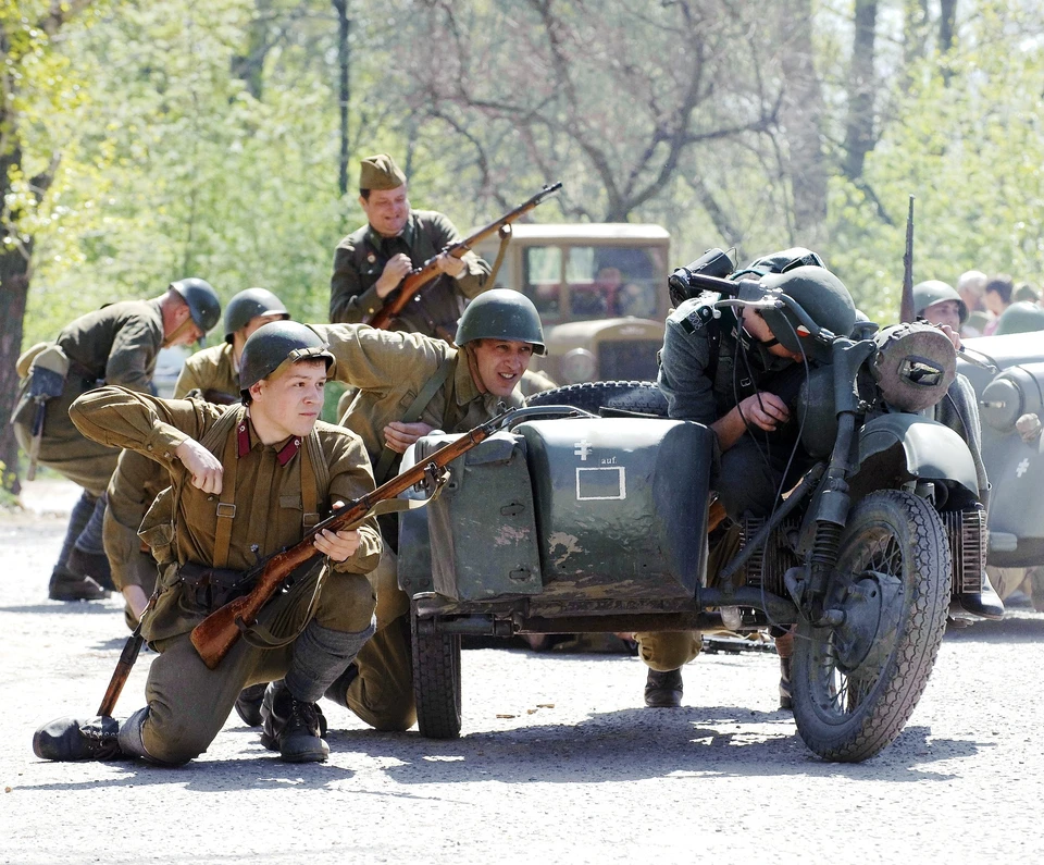 Реконструкторы воссоздадут последние дни войны.