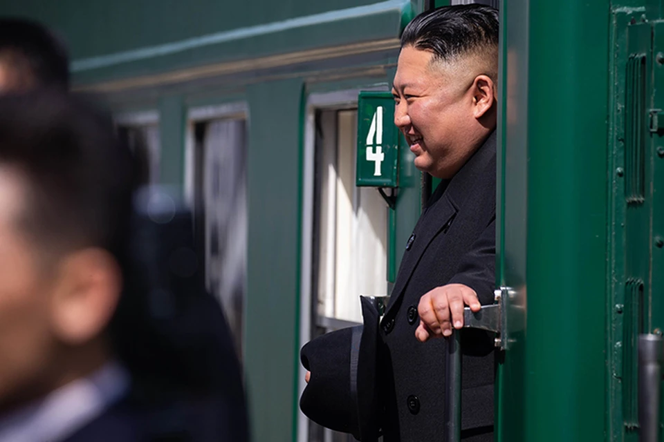 Вагон Ким Чен Ира укреплен снизу броневой плитой, а стены и окна защищают от пуль и гранат