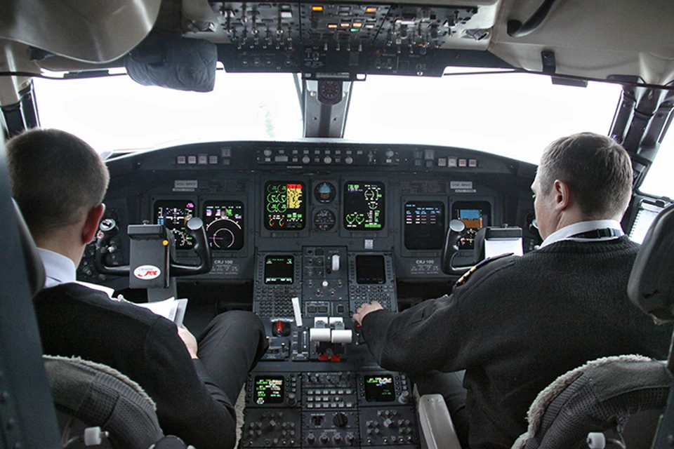 Оказывается, самые опытные пилоты массово уходят работать в зарубежные компании