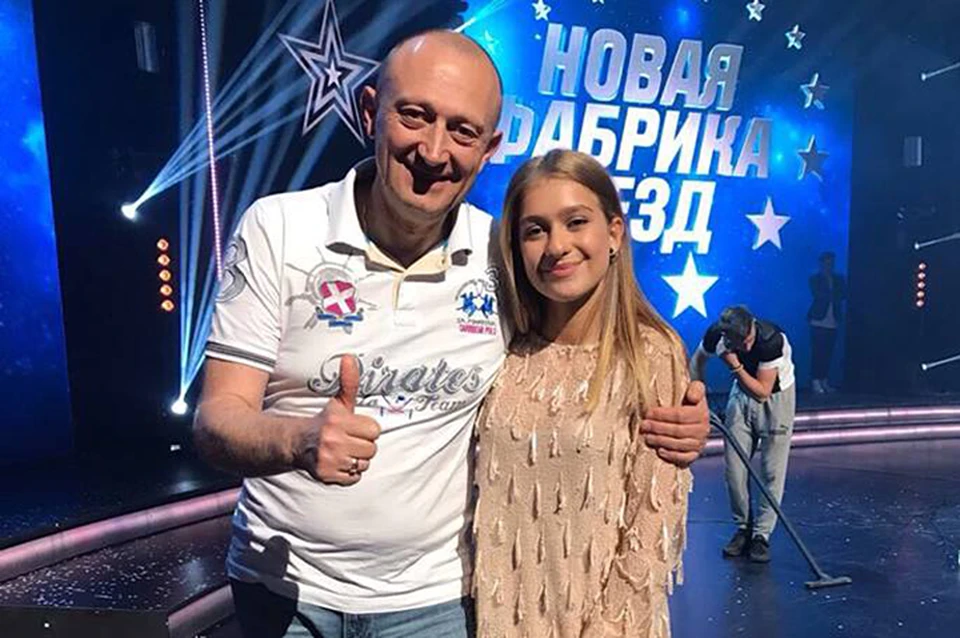 Александр Куприянович привел дочь в шоу-бизнес в 11 лет. Фото: личный архив.