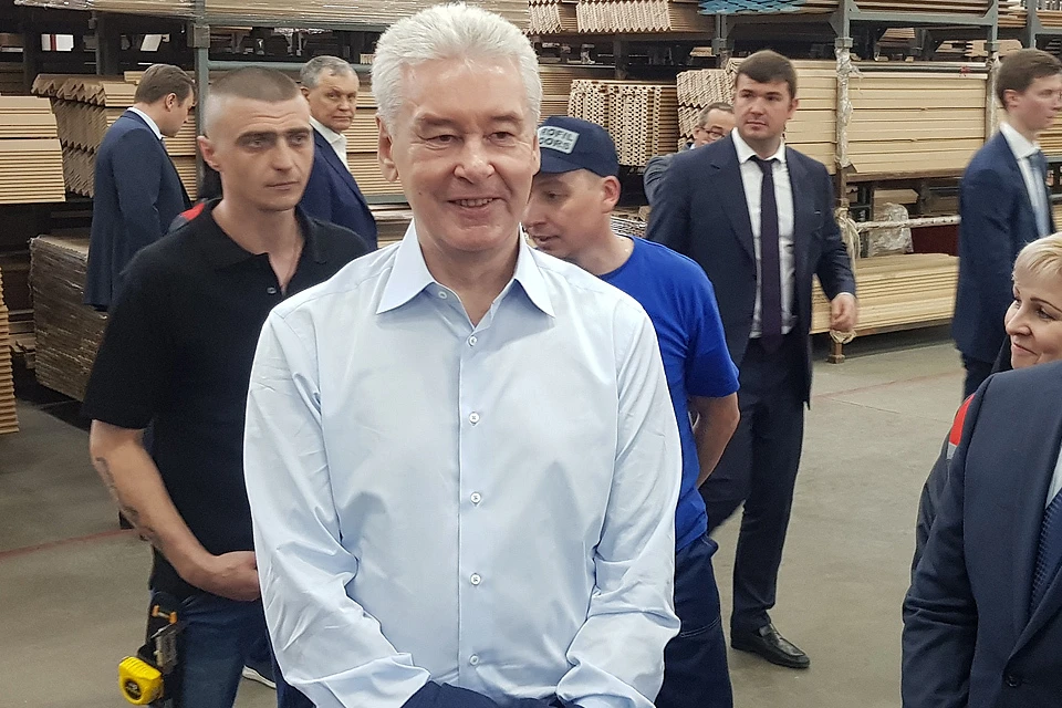 Мэр Москвы Сергей Собянин посетил производство компании "Профиль Доорс".