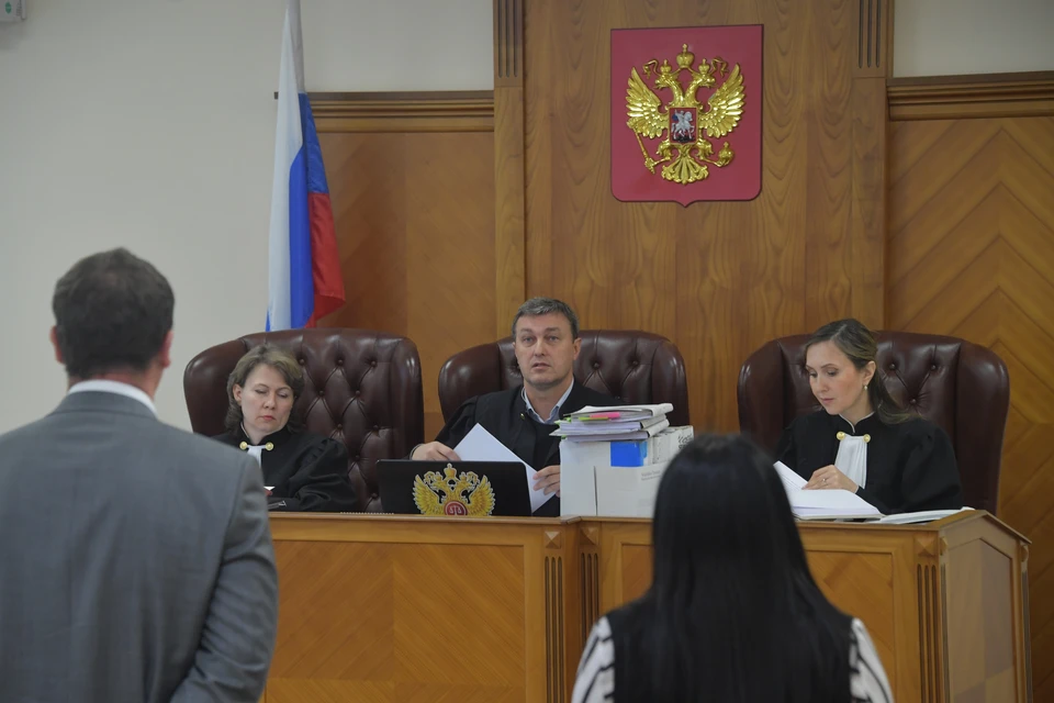 Суд по интеллектуальным правам в Москве продолжил рассмотрение иска об авторском праве на дизайн бутылки минеральной воды «Аква-Кристалл».