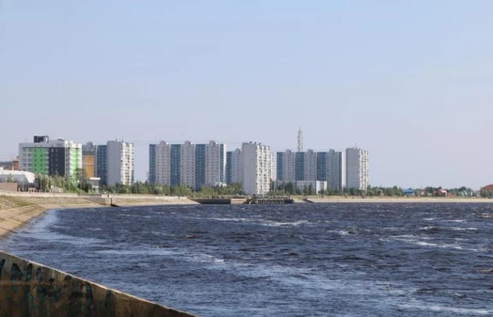 Нижневартовск город на оби. Река Обь Нижневартовск. Город Нижневартовск река Обь. Новая Обь Нижневартовск. Пляж Обь Нижневартовск.