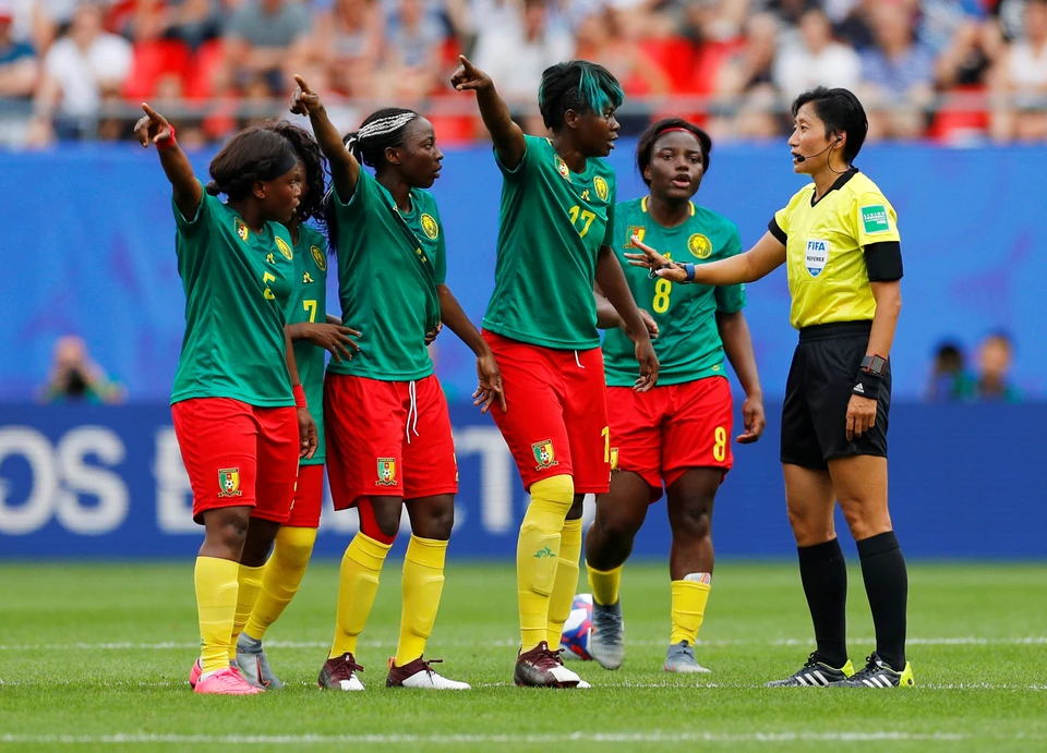 Футболистки сборной Камеруна устроили скандал в матче женского ЧМ-2019.