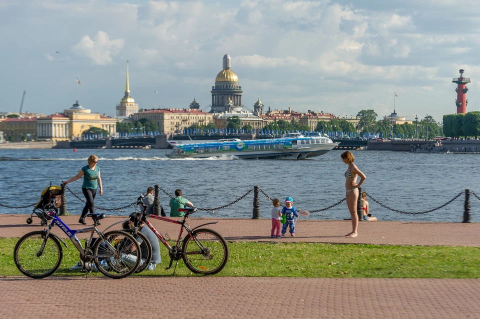 Синоптики рассказали, каким будет июль в 2018 году в Санкт-Петербурге.