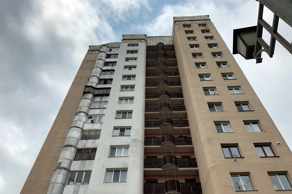 Как жители 15-этажки в Нижнем Новгороде почти год живут без лифта
