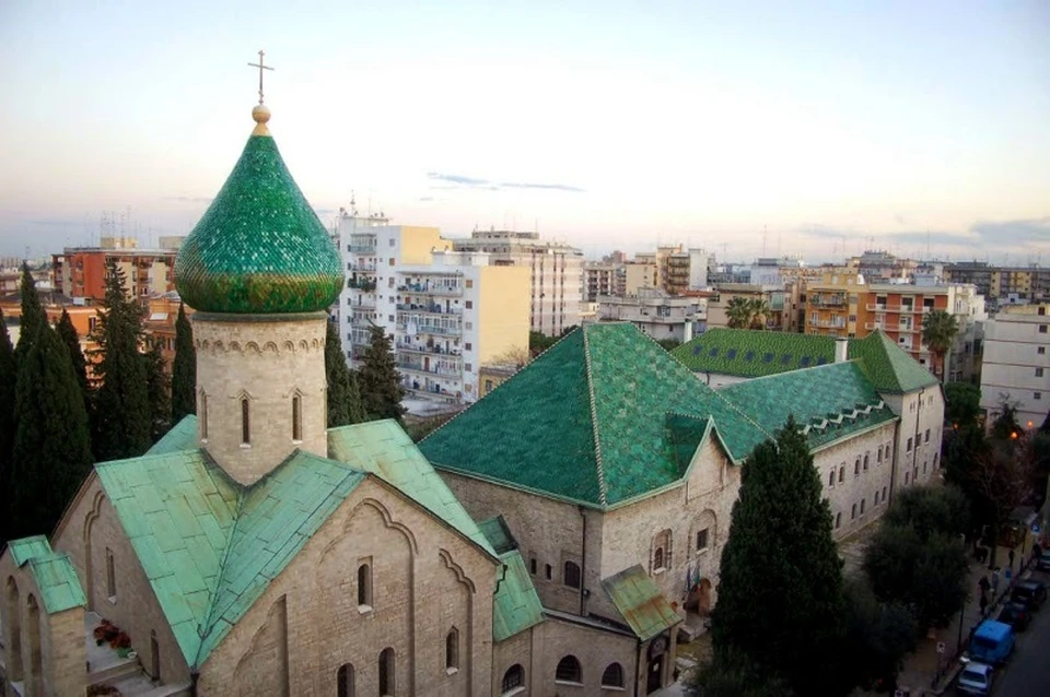 Патриаршее подворье Святого Николая Чудотворца в итальянском городе Бари очень похоже на псковские храмы. Фото:radonez.ru