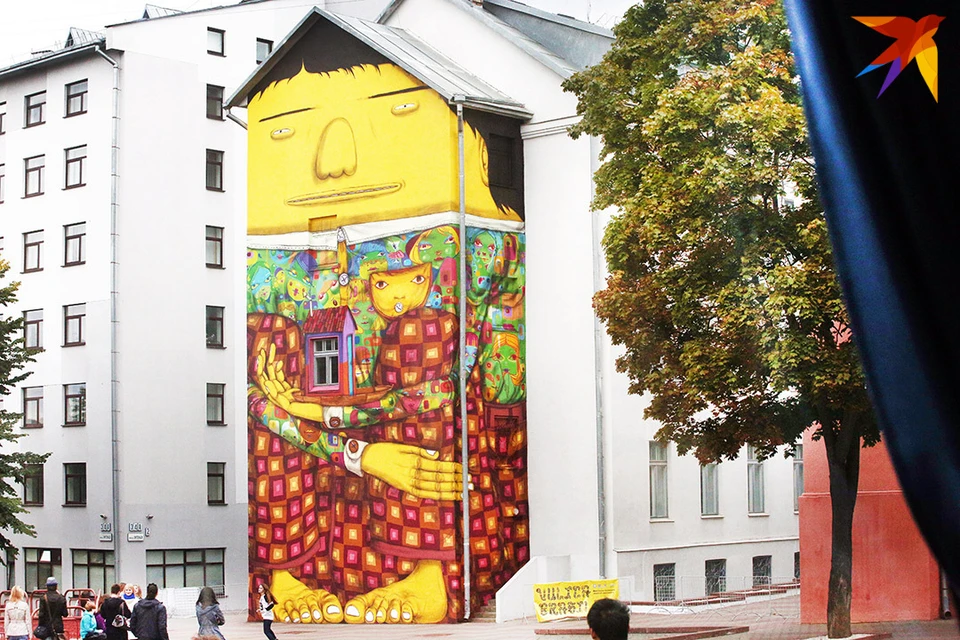 В Минске появится еще одно граффити с большим желтым человеком от легендарного дуэта OSGEMEOS