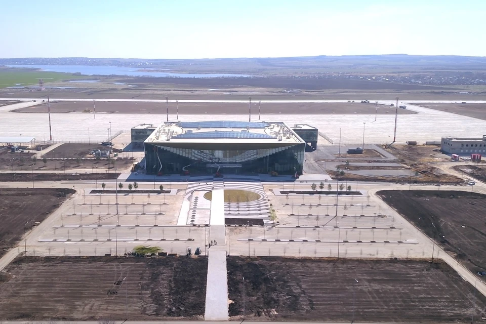 В Саратовском аэропорту разработали систему защиты от птиц. Фото с сайта аэропорта "Гагарин"