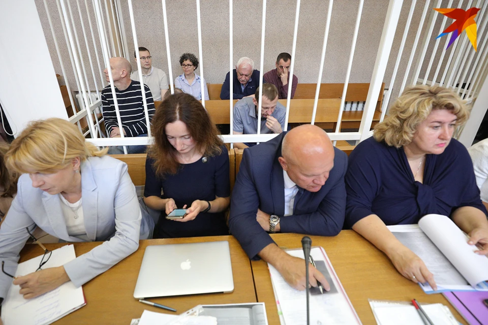 Судебное слушание по делу медиков.