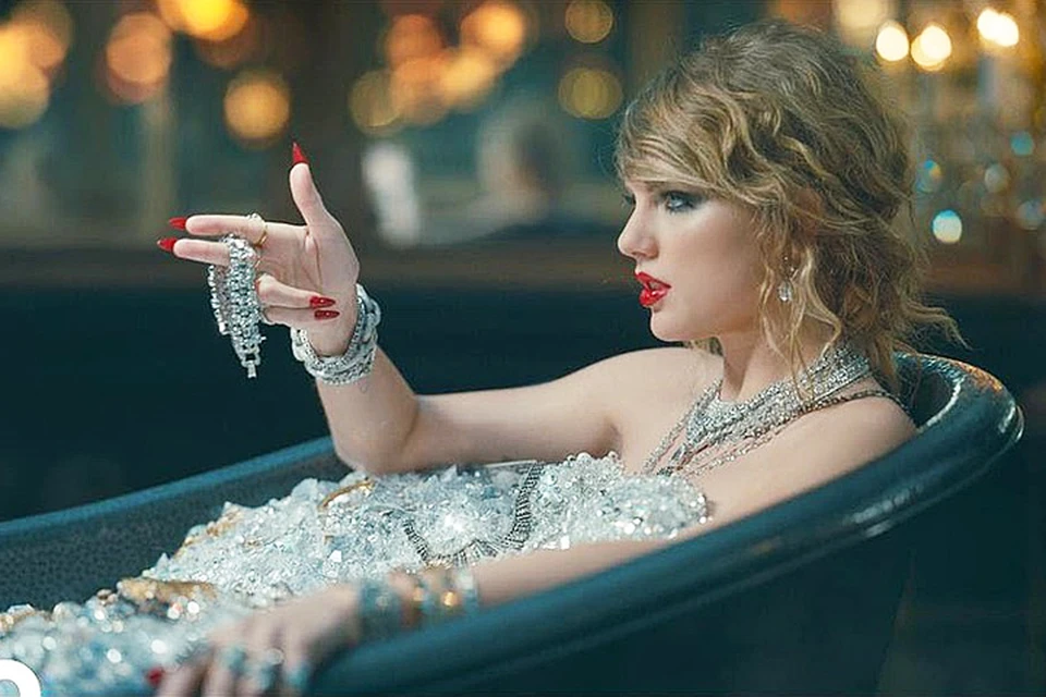 Тейлор Свифт стала самой богатой певицей 2019 года. Фото: кадр видео.