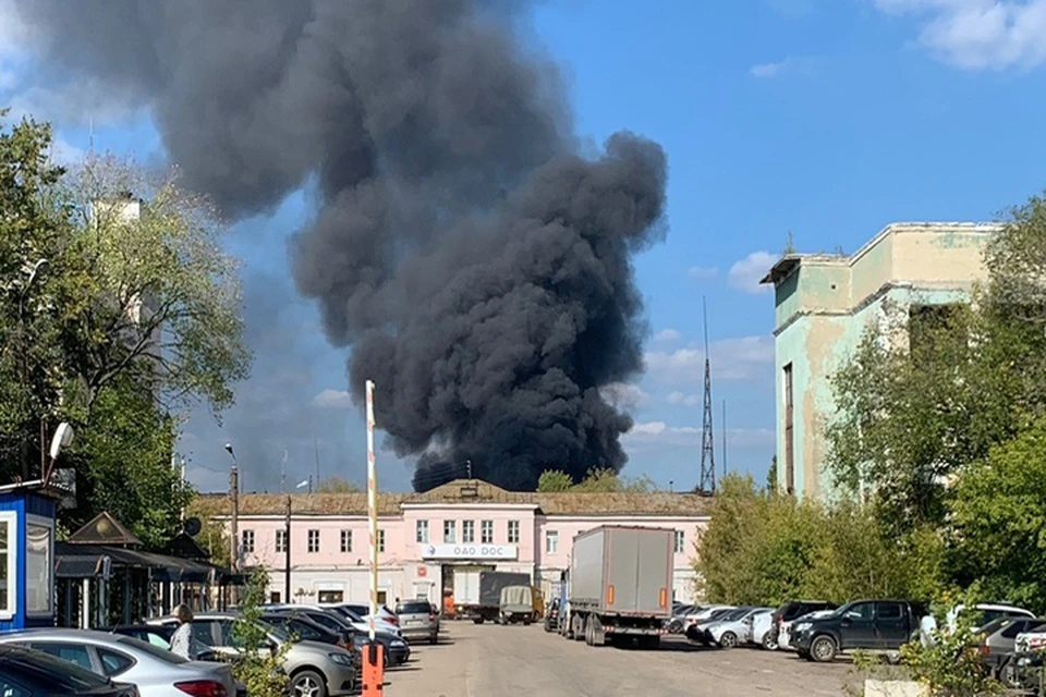 Крупный пожар вспыхнул на заводе «Оргстекло» в Дзержинске. ФОТО: Подслушано Дзеожинск