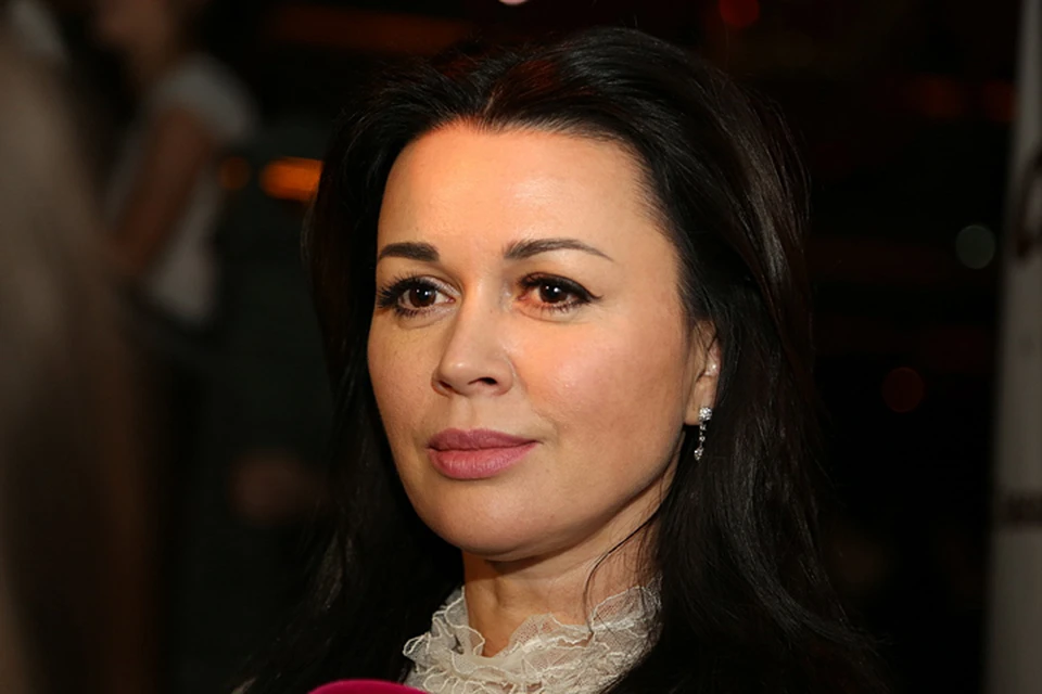 Анастасия Заворотнюк перенесла трепанацию черепа
