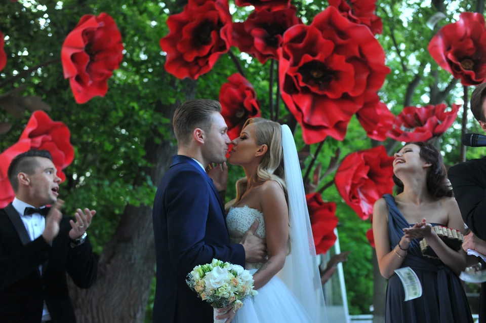 Влюблённые в Москве все чаще стараются выбирать необычные места для официальной церемонии регистрации брака.