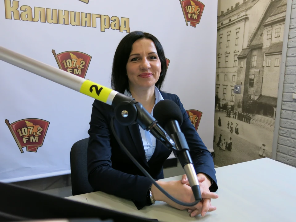 Оксана Астахова в студии радио "КП".