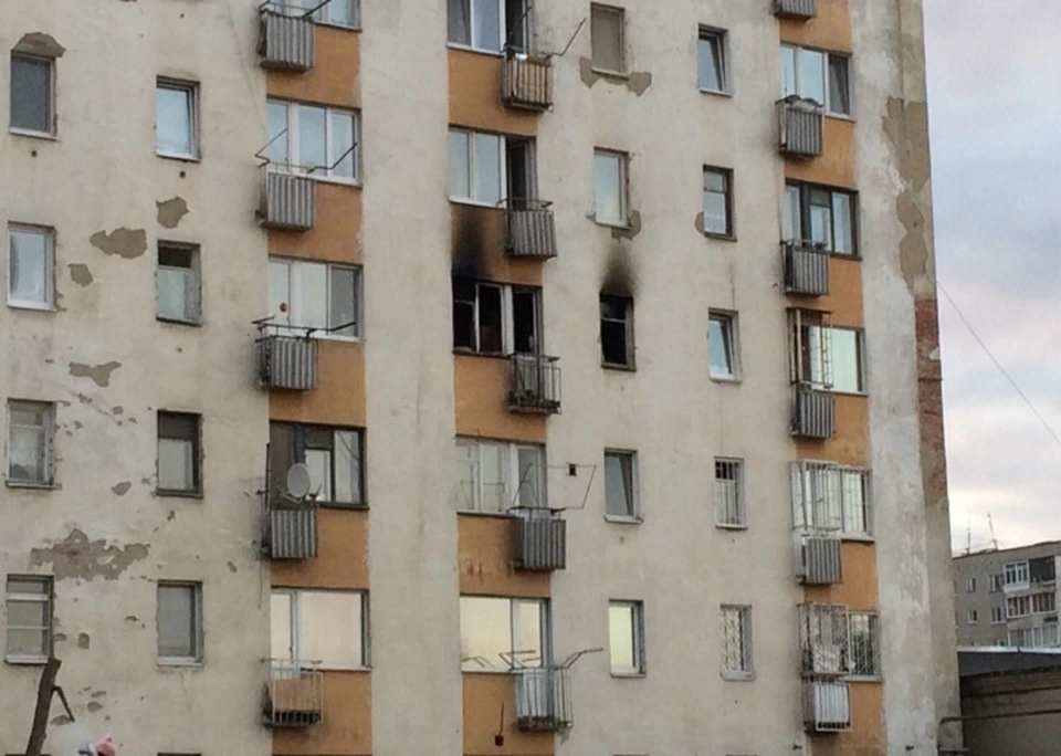 Трагедия произошла на четвертом этаже дома на Таганской. Фото: "Инцидент-Екатеринбург" "Вконтакте"