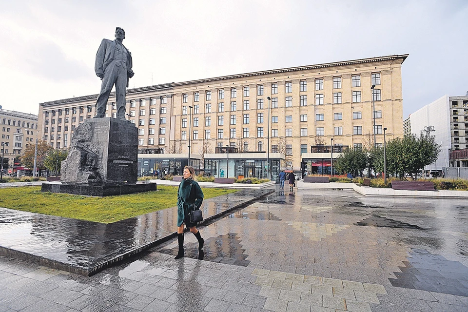 В Москве выставили на торги исторические здания, из которых съехали в «Сити» чиновники.