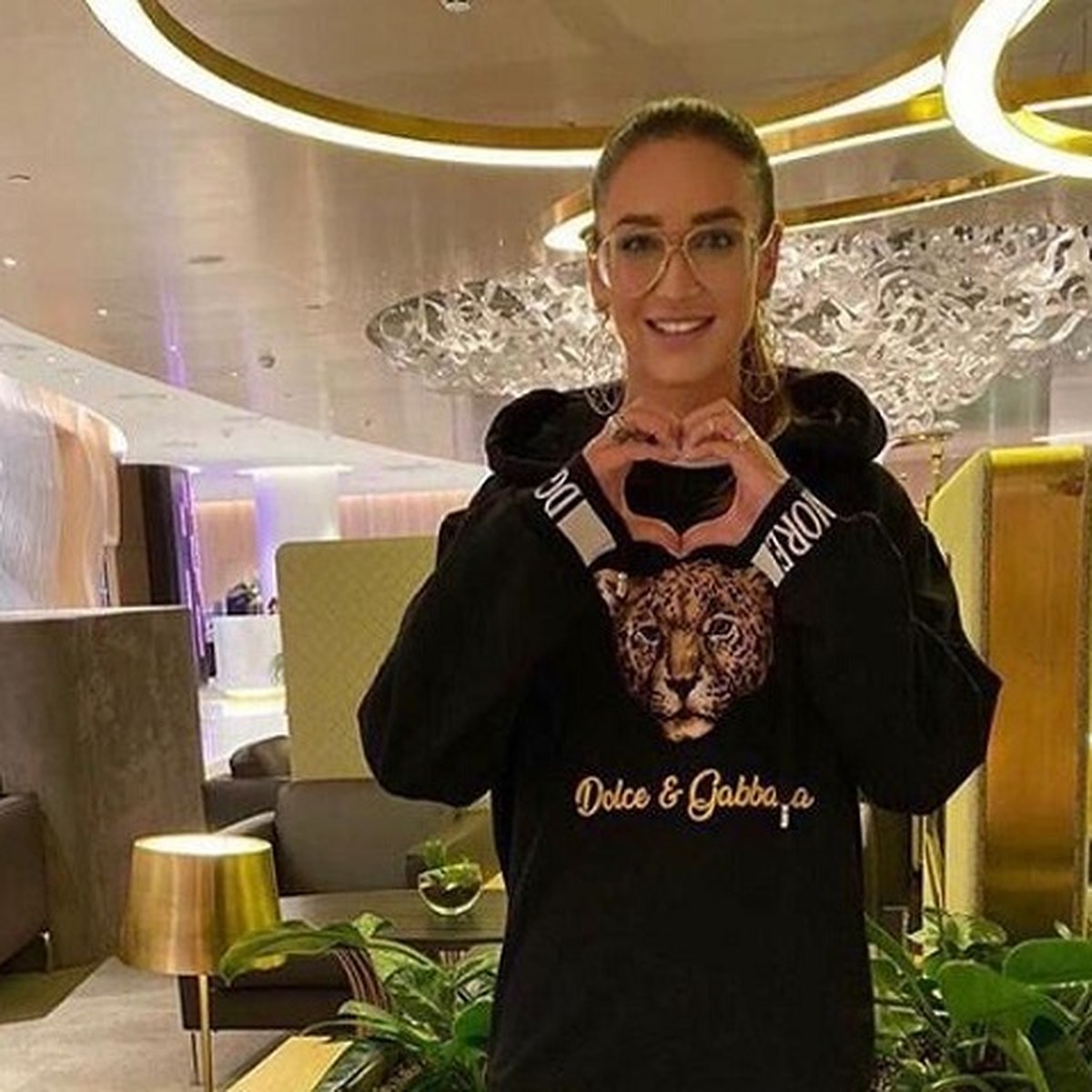 Жетілген топтық секс порно