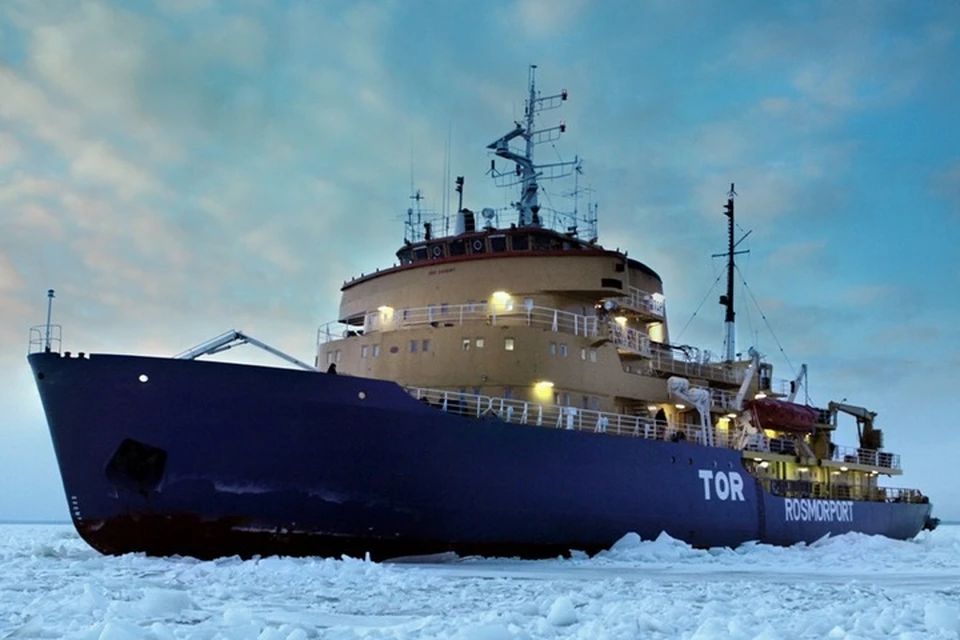 Ледокол «Тор» попал в жестокий шторм у берегов Норвегии и подал сигнал бедствия. Фото: ФГУП «Росморпорт»