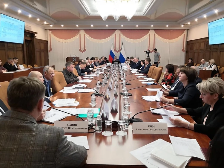 В Хабаровске поговорили о проблемах кадастровой служба и бизнеса