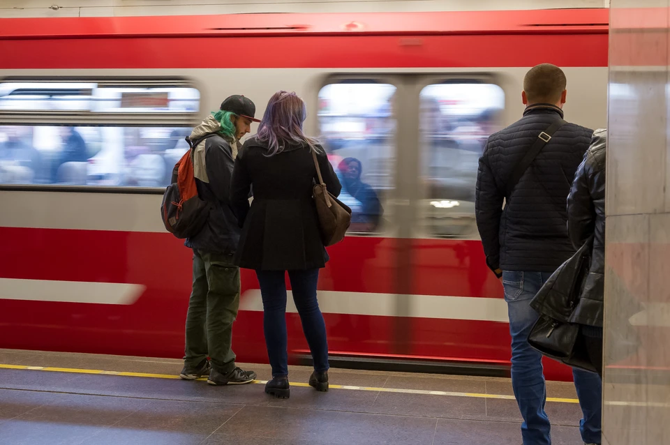 План продолжения "красной" ветки метро в Петербурге появится в 2021 году.