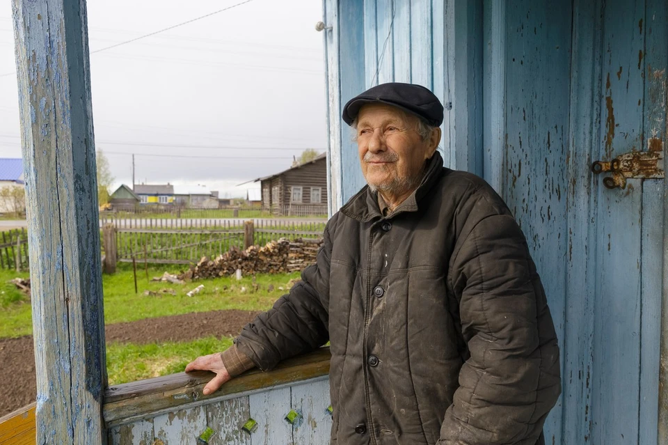 Евгений Попов отдал миллион рублей незнакомым детям из социально-реабилитационного центра
