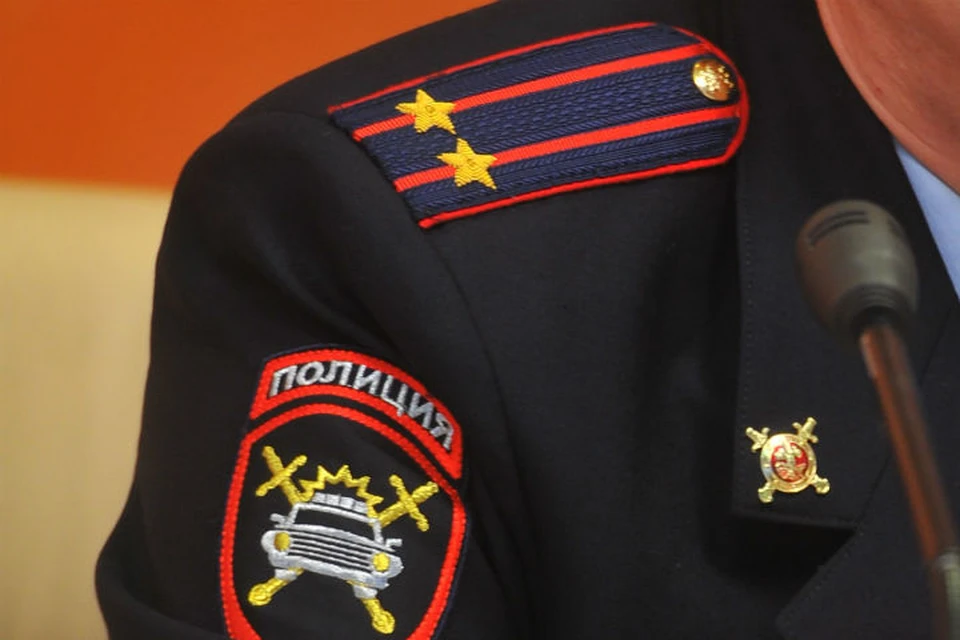 Подполковник полиции крышевал проституток: высокопоставленного силовика задержали за взятку в миллион рублей.