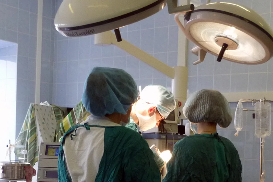 Ямальские хирурги извлекли из желудка мальчика 18-сантиментровый волосяной ком