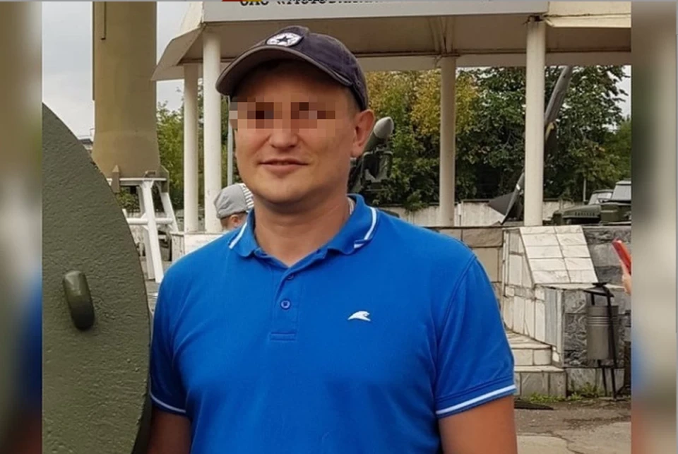 Игорь Бурдин не стал дожидаться отца, сел в автобус и уехал. Фото: семейный архив.