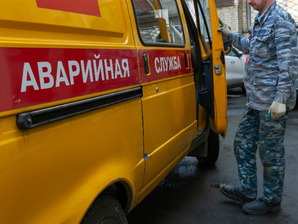 Сохрани и распечатай. Куда звонить, если в праздники случилась беда - KP.RU