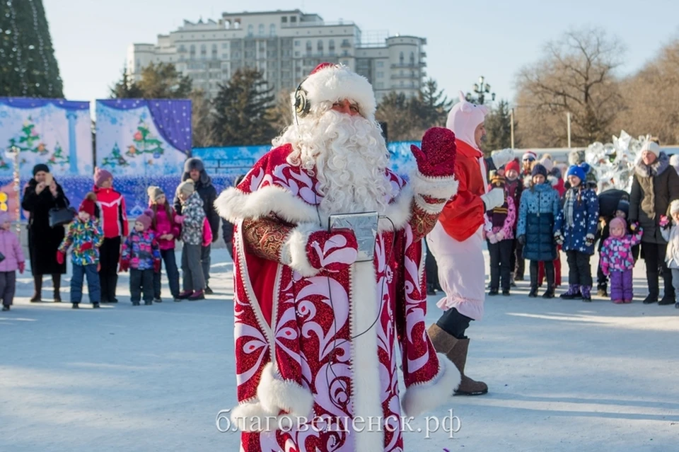 К Новому году природа решила преподнести нам подарок - в ночь на 1 января в Благовещенске значительно потеплело. Фото: благовещенск.рф