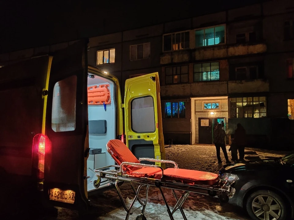 На месте происшествия работали медики и полиция Фото: vk.com/"Подслушано у медиков г. Тверь| ТО (ПуМТ)"