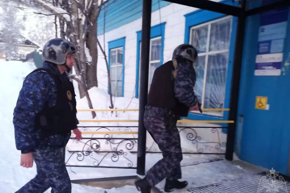 В Бурятии почтальонка украла деньги из стариковских пенсий, чтобы раздать долги.