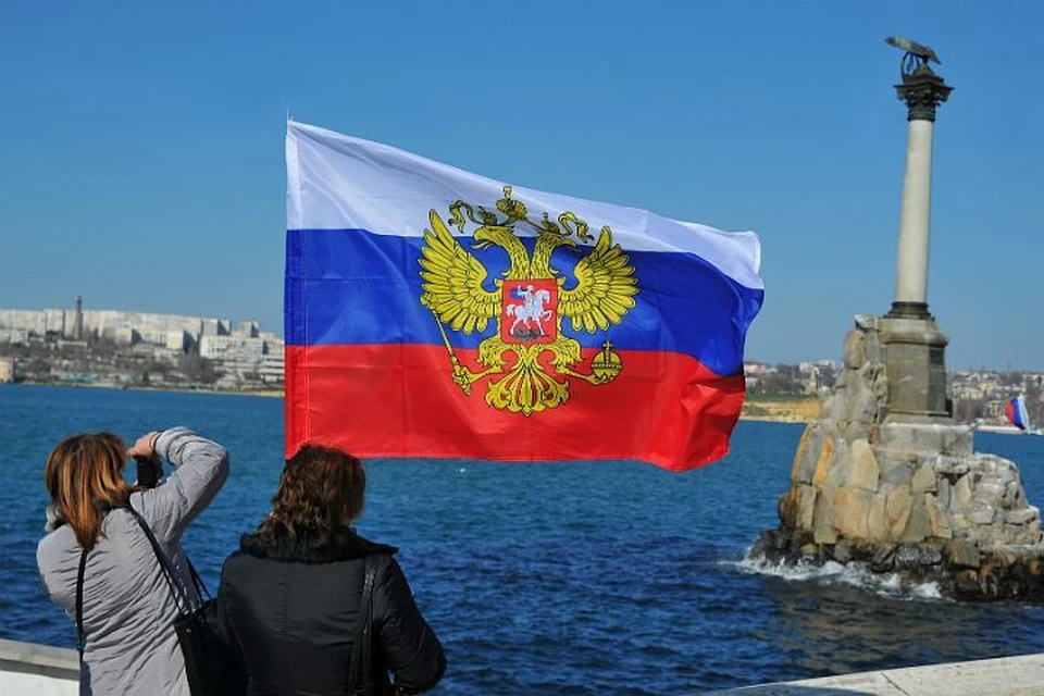После взрыва патриотизма в Крыму началась обычная жизнь с традиционной российской действительностью и коррупцией.