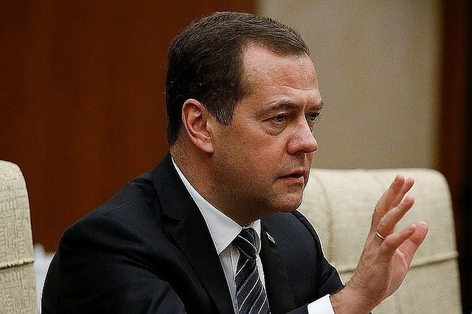 Дмитрий Медведев подписал поручение о выделении до 22 млн рублей из резерва правительства на закупку препаратов для лечения детей