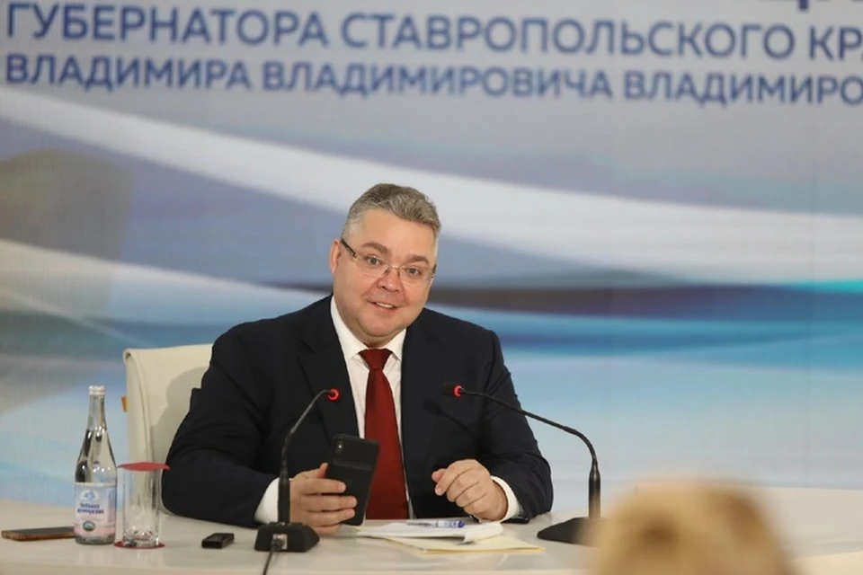 Владимир Владимиров на пресс-конференции