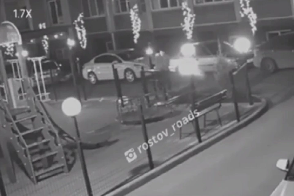 Дебошир разбил фонари во дворе. Фото: Instagram rostov_roads
