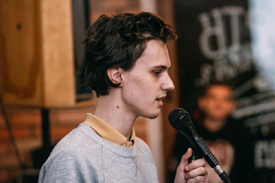 Молодого комика разыскивает МВД за его выступление в петербургском баре