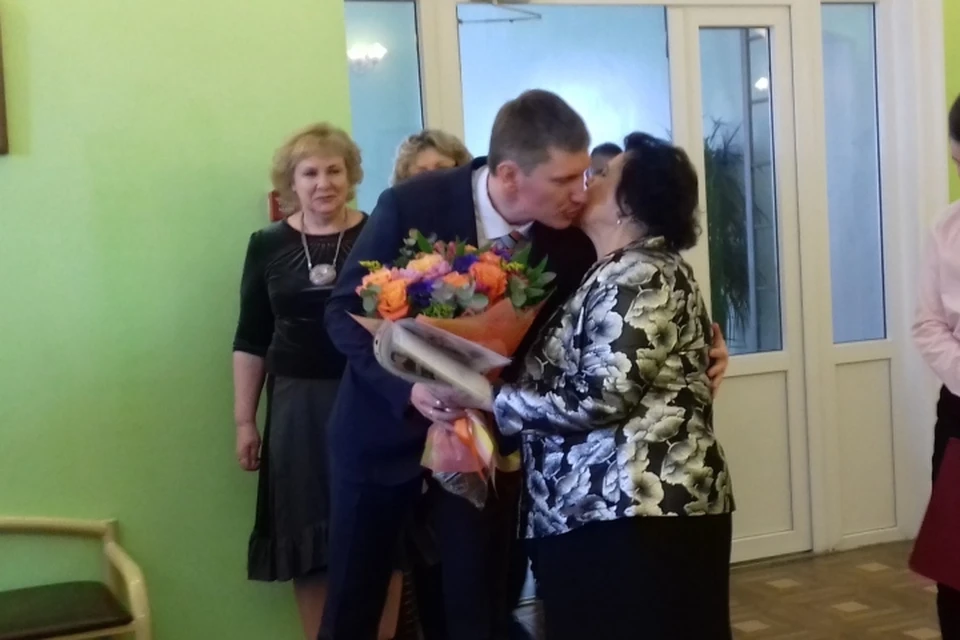 Став губернатором Пермского края Максим Решетников пришел в свою школу в гости. Фото предоставлено гимназией № 17.